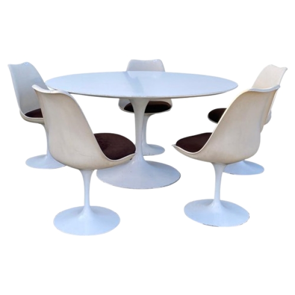 MOD 1461 Eero Saarinen pour Knoll, 1 Table and 5 Chaises
