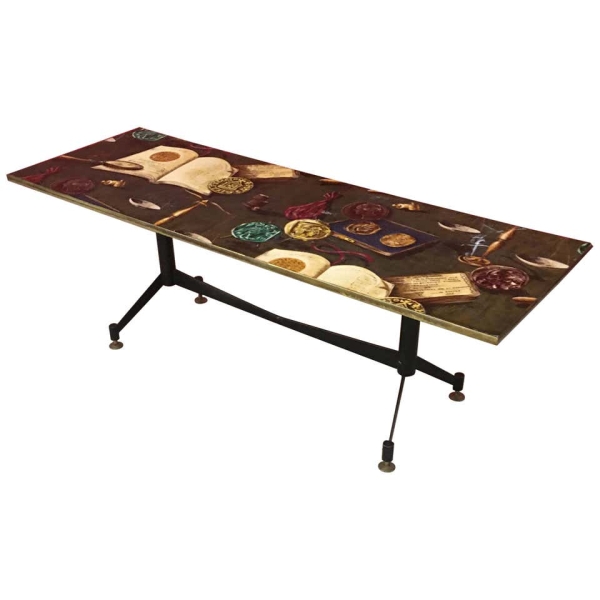MOD 1256 Grande table de salon dans le goût de Fornasetti