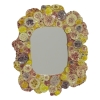 MOD 21115 Miroir dans un cadre en céramique émaillée rose et jaune imitant des coquillages.