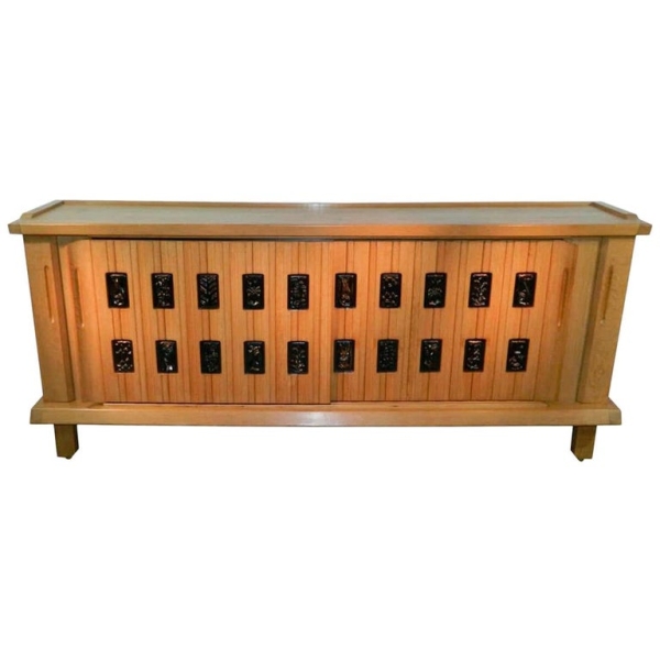 MOD 1374 Guillerme et Chambron, enfilade en chêne et céramiques de Boleslaw Danikowsk