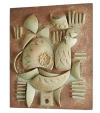 MOD 20911 Attribué à Jean Brisy, Plaque murale décorative en relief en céramique polychrome