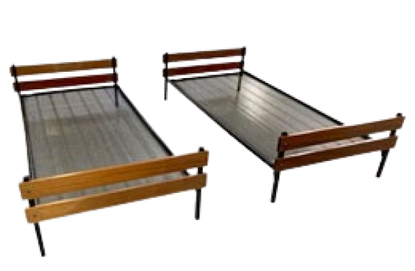 MOD 1809 Paire de lits "French Reconstruction" en teck et métal